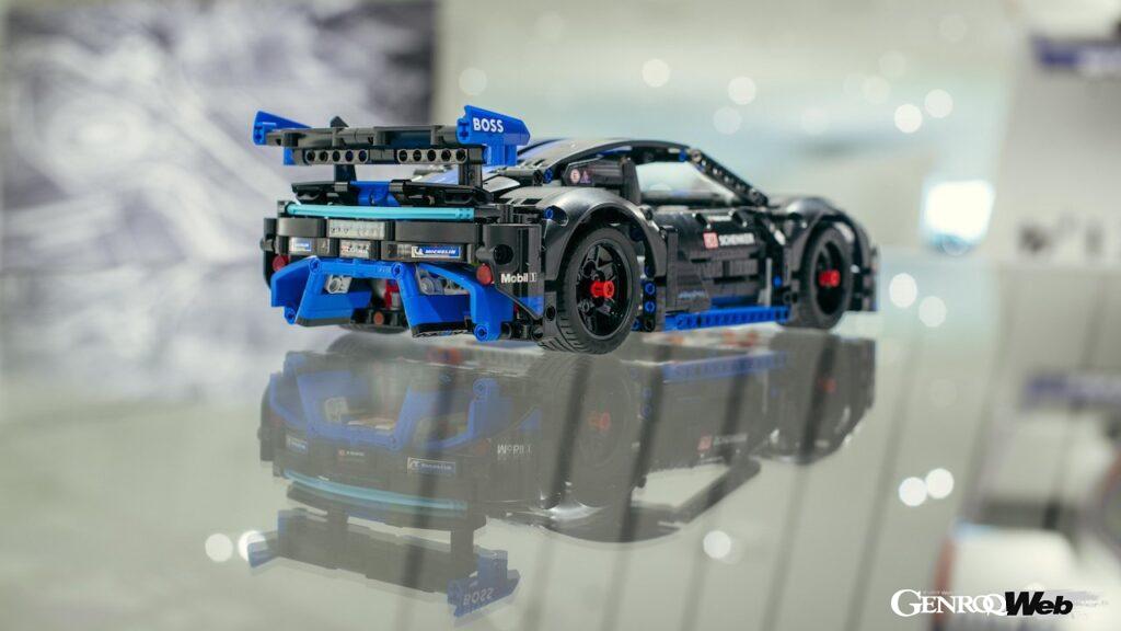 「精巧なメカニズムの「レゴ テクニック ポルシェ GT4 eパフォーマンス」が登場「ラジコンとして走行も」」の3枚目の画像