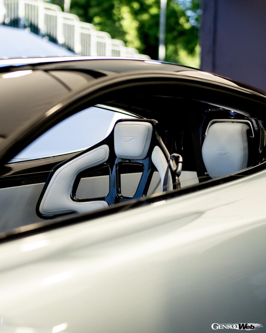 「グッドウッドのヒルクライムで最高出力1250PSのタンデム型ハイパーカー「ジンガー 21C」が市販車最速タイムをマーク【動画】」の12枚めの画像