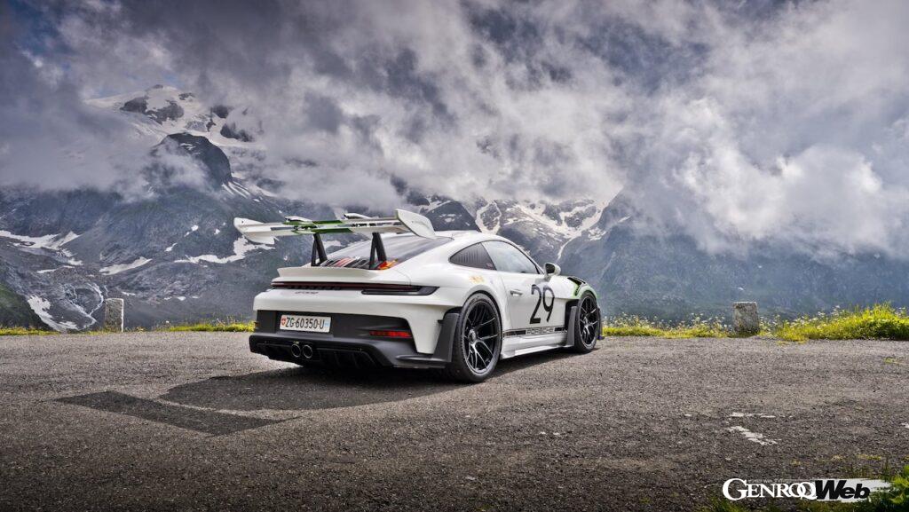 ポルシェ・エクスルーシブ・マニュファクチャーの「ソンダーバーシュ」プログラムによって製作された「911 GT3 RS “ジョー・シフェール”」。