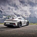 「「ポルシェ 917」の初勝利をオマージュした世界に1台の「911 GT3 RS “ジョー・シフェール”」」の22枚目の画像ギャラリーへのリンク