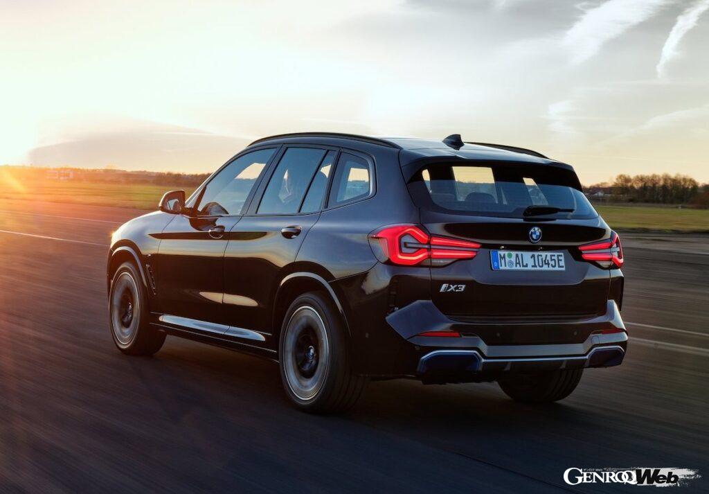 「価格の近いフル電動SUV「メルセデス・ベンツ EQB」「BMW iX3」は意外と競合するライバル関係？」の10枚目の画像