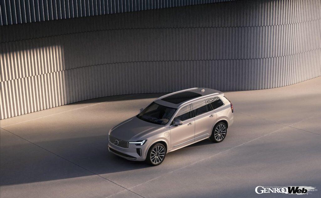 「ボルボの大型SUV新型「XC90」がデビュー「フル電動モデルのEX90風デザインに内外装アップデート」【動画】」の2枚目の画像