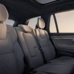 「ボルボの大型SUV新型「XC90」がデビュー「フル電動モデルのEX90風デザインに内外装アップデート」【動画】」の36枚目の画像ギャラリーへのリンク