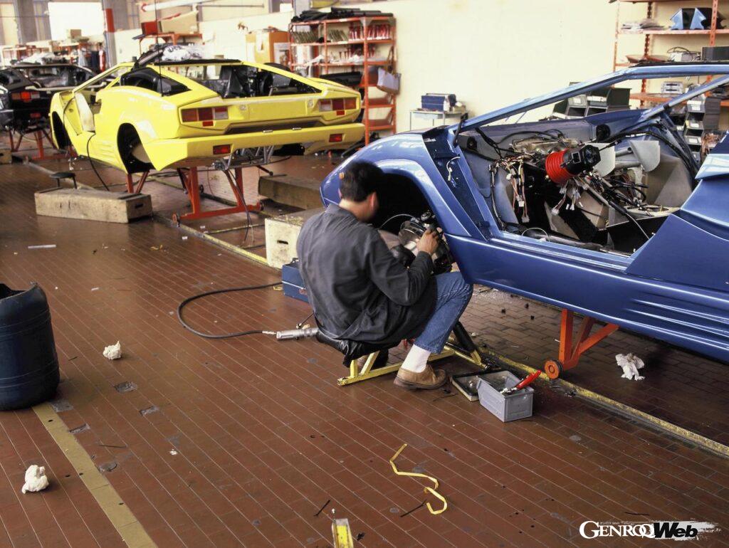 「名車「ランボルギーニ カウンタック」生産開始50年目に明かされた当時のサンターガタの生産事情」の27枚目の画像