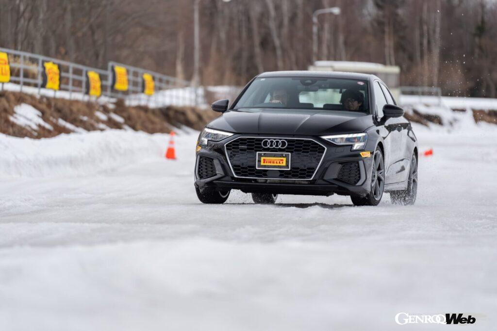 雪上でのトラクションのかかり方やブレーキング性能はお見事。全サイズとも欧州タイヤラベリン グのウエットグリップ最高評価「A」を取得している。