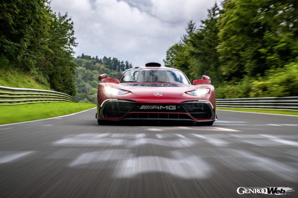 「ハイブリッドハイパーカー「メルセデス AMG ONE」が自車のニュル市販車最速記録を更新する「6分29秒090」をマーク【動画】」の8枚目の画像