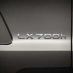 「新開発パラレルハイブリッド搭載モデル「LX700h」が登場「内外装や装備をブラッシュアップ」【動画】」の5枚目の画像ギャラリーへのリンク