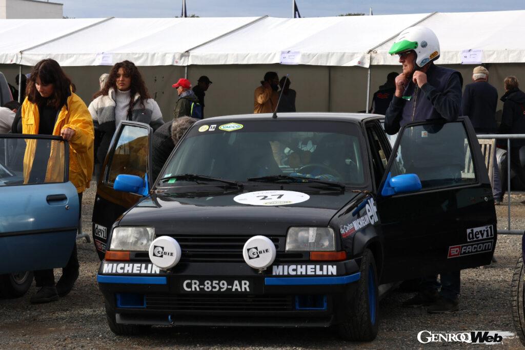 リナ＝モンレリー・サーキット100年祭で。ヤングタイマーの部に参加したルノー5 GTターボ。