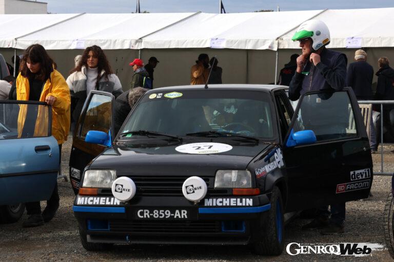 リナ＝モンレリー・サーキット100年祭で。ヤングタイマーの部に参加したルノー5 GTターボ。