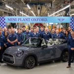 「9年ぶりに英国オックスフォード工場製となる新型「MINI クーパー コンバーチブル」が生産開始」の11枚目の画像ギャラリーへのリンク