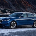 「“900万円前後のガチライバル”「BMW 5シリーズツーリング」と「メルセデスベンツ Eクラス・ステーションワゴン」をスペック比較」の4枚目の画像ギャラリーへのリンク