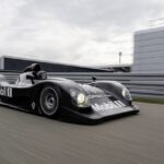 「“25年の時を経て復活した”幻のプロトタイプマシン「ポルシェ LMP 2000」がサーキット走行を披露【動画】」の10枚目の画像ギャラリーへのリンク