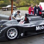 「“25年の時を経て復活した”幻のプロトタイプマシン「ポルシェ LMP 2000」がサーキット走行を披露【動画】」の22枚目の画像ギャラリーへのリンク