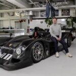 「“25年の時を経て復活した”幻のプロトタイプマシン「ポルシェ LMP 2000」がサーキット走行を披露【動画】」の13枚目の画像ギャラリーへのリンク