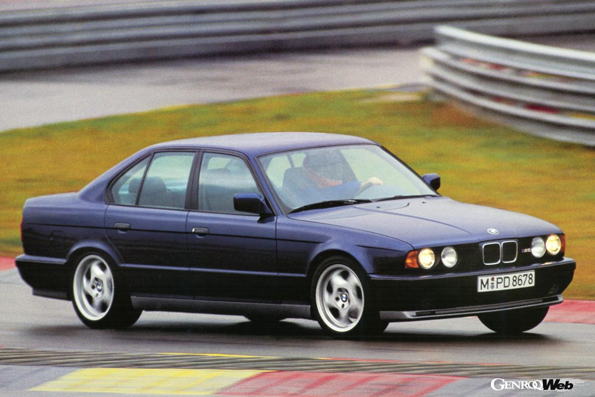 E34型BMW M5。