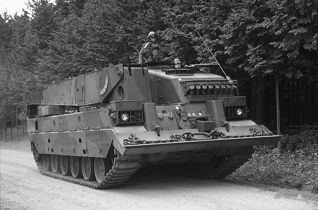 「陸上自衛隊：戦車のレッカー車「戦車回収車」、78式、90式そして11式装軌車回収車」の4枚目の画像