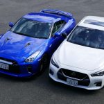 「合計975ps！日産GT-R vs スカイライン400R対決　サイズ、エンジン、インテリア、燃費、コストパフォーマンス、トランクスペースを比較してみる」の1枚目の画像ギャラリーへのリンク