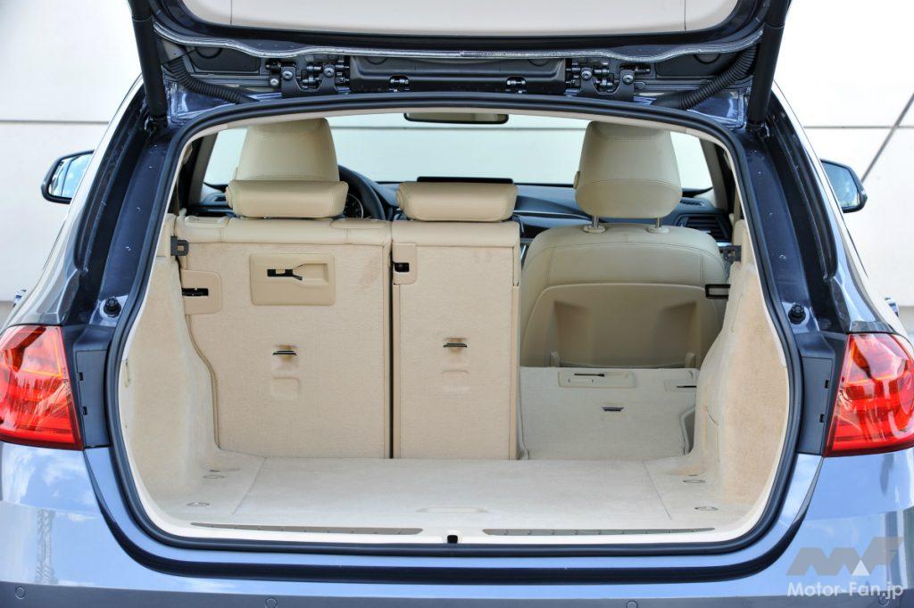 BMW 3シリーズ ツーリングの荷室
