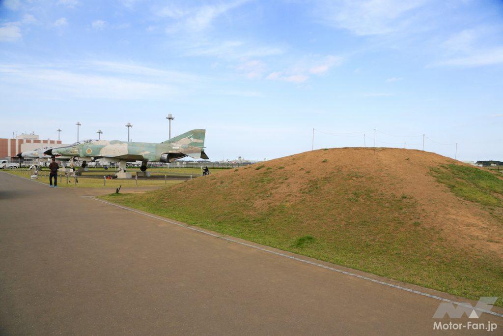 「航空自衛隊：茨城空港／百里基地で「F-2戦闘機」などを見学＆周辺探索、『防衛百景』の現場を見に行く」の6枚目の画像