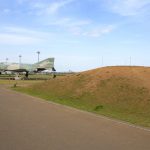 航空自衛隊：茨城空港／百里基地で「F-2戦闘機」などを見学＆周辺探索、『防衛百景』の現場を見に行く - 037J1A8526 (1)