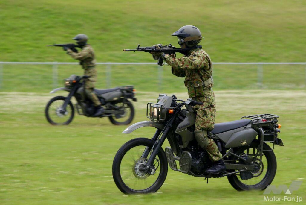 「陸上自衛隊：偵察や伝令、連絡……多目的に活躍する「オートバイ」はカワサキ・KLX250」の3枚目の画像