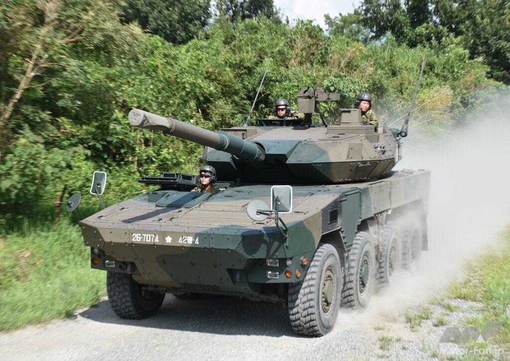 「陸上自衛隊：即応機動展開の装備「16式機動戦闘車」、戦車の火力と８輪タイヤの高速性を持つ現代の戦闘車両」の1枚目の画像