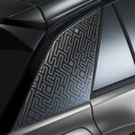 「フォルクスワーゲンのSUV「T-Roc」に専用内外装でデザイン性をさらに高めた特別仕様車「ブラックスタイル」が登場！」の4枚目の画像ギャラリーへのリンク