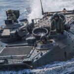 水上と陸上を走れる装甲車、AAV7のすごい実力：地上72km/h、水上で13km/hで走れる！ - big_main10011645_20190925184212000000