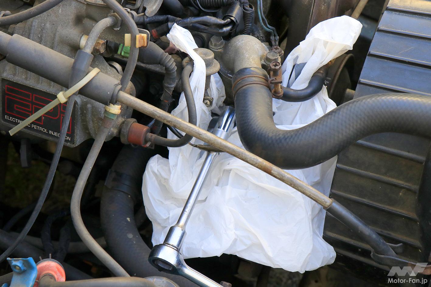 古いソフトトップの悩みの種に コレで対抗 クラシック ジムニー Ja71c のメインテナンス 幌 水温計編 画像ギャラリー 8枚目 全22枚 Motor Fan モーターファン 古いソフトトップの悩みの種に コレで対抗 クラシック ジムニー Ja71c のメインテナンス 幌 水温計編 画像ギャラリー 8枚目 全22枚 Motor Fan モーターファン