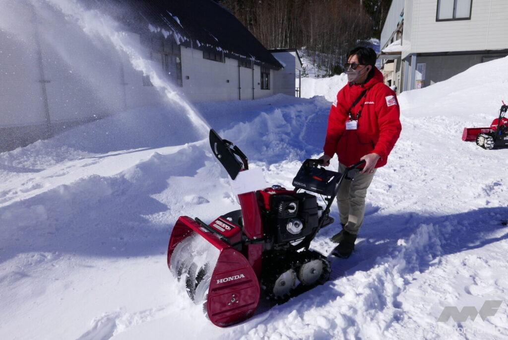 「大雪で大活躍する除雪機っていくら？ 国内シェアトップのホンダの除雪機を試してみた」の14枚目の画像
