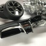 「NSXのグローブボックスはアルカンターラ仕上げ。再現したい、の心意気がスゴイ！【DeAGOSTINI 週刊 Honda NSX 組み立て記録】」の1枚目の画像ギャラリーへのリンク