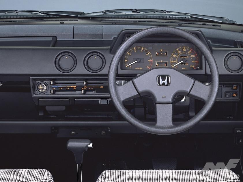 「ピニンファリーナのロゴ装着！ ホンダ シティ・カブリオレに想いを馳せながら……【DeAGOSTINI 週刊 Honda NSX 組み立て記録】」の11枚目の画像