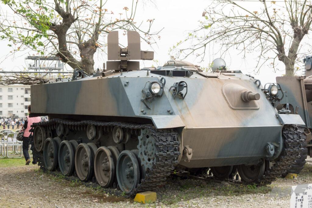 「陸上自衛隊：現役活動中の「73式装甲車」 古いが重宝されている装軌式・装甲人員輸送車」の5枚目の画像