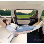 「車内でハンモック！　新発想アイテム カーメイト “シャーミング（車眠具）シリーズ” 【CAR MONO図鑑】」の1枚目の画像ギャラリーへのリンク