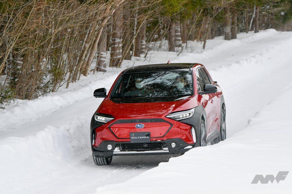 「雪上なのに自由自在！　電動AWDの恐るべきポテンシャルを体感【スバル・ソルテラ（試乗インプレッション）】」の11枚目の画像
