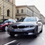 「BMW ３シリーズ | これがオーナーの本音レビュー !(リベイクver.) 「燃費は? 長所は? 短所は?」」の25枚目の画像ギャラリーへのリンク