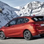 「BMW 新型「2シリーズ アクティブツアラー」が発売開始！４１８万円より。初代との違いは？」の6枚目の画像ギャラリーへのリンク