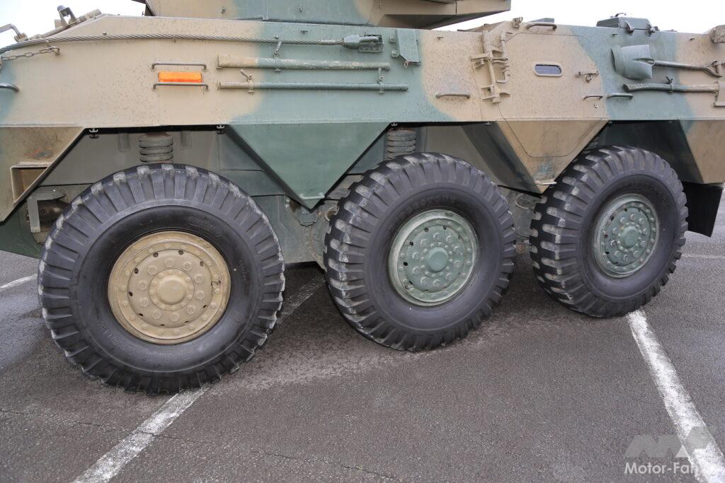 「陸上自衛隊：戦闘装甲車両上に、立つ?! モーターファンフェスタ2022に登場した87式偵察警戒車（RCV）」の4枚目の画像