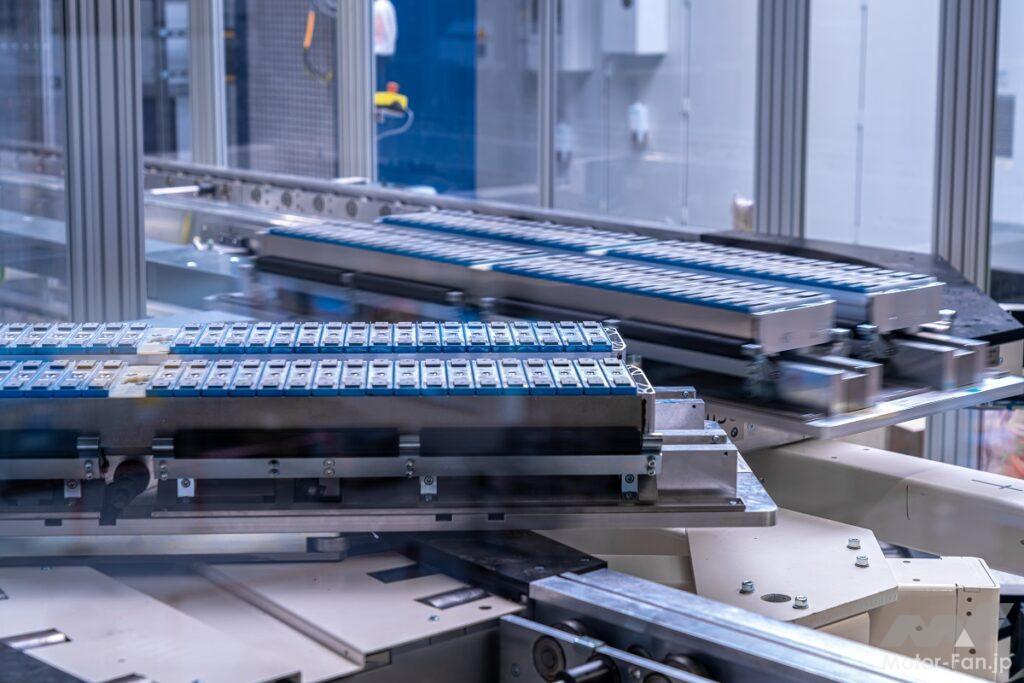 「BMWライプツィヒ工場にて、2番目のバッテリーモジュール生産ラインが稼働開始。E-driveの生産拡大を図る。」の2枚目の画像