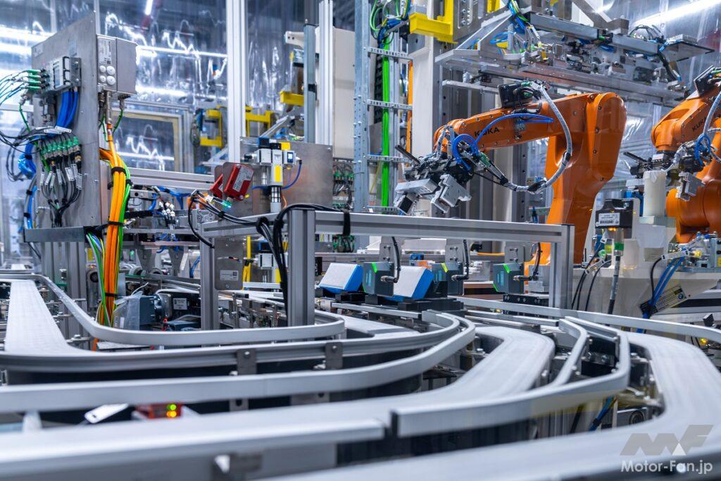 「BMWライプツィヒ工場にて、2番目のバッテリーモジュール生産ラインが稼働開始。E-driveの生産拡大を図る。」の1枚目の画像