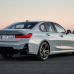 「フェイスリフトを受けた新型BMW 3シリーズが上陸！シャープで力強い顔にアップデート。」の9枚目の画像ギャラリーへのリンク