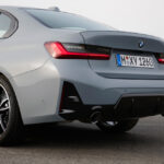 「フェイスリフトを受けた新型BMW 3シリーズが上陸！シャープで力強い顔にアップデート。」の4枚目の画像ギャラリーへのリンク