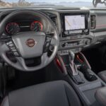 堅牢なピックアップトラック「日産フロンティア」2023年モデルが登場！ブラックベースボディに先進装備を搭載！ - 2023 Nissan Frontier