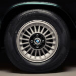 「国内限定1台の「BMW i4 M50 by Kith」注文受付開始！BMWがニューヨークのブランド「Kith」とコラボ」の4枚目の画像ギャラリーへのリンク