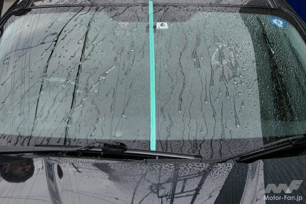 「安全運転は確かな視界の確保から！ 撥水剤を塗ればいいってわけじゃない!? 雨の日ドライブでクリアなフロントウインドウを得るためのふたつの鉄則」の2枚目の画像