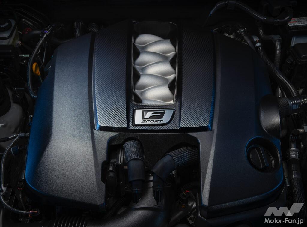 「大排気量NAエンジン＋FRのロマン！ 5.0L V8を搭載した「レクサス・IS500 Fスポーツパフォーマンス」に乾杯！【2022、今年のクルマこの1台】」の2枚目の画像