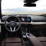 「全面改良を受けた新型「BMW X1」が上陸！ 2.0ℓターボ車のほかEV仕様の「iX1」をラインナップ。一回の満充電で465km走行可能」の19枚目の画像ギャラリーへのリンク
