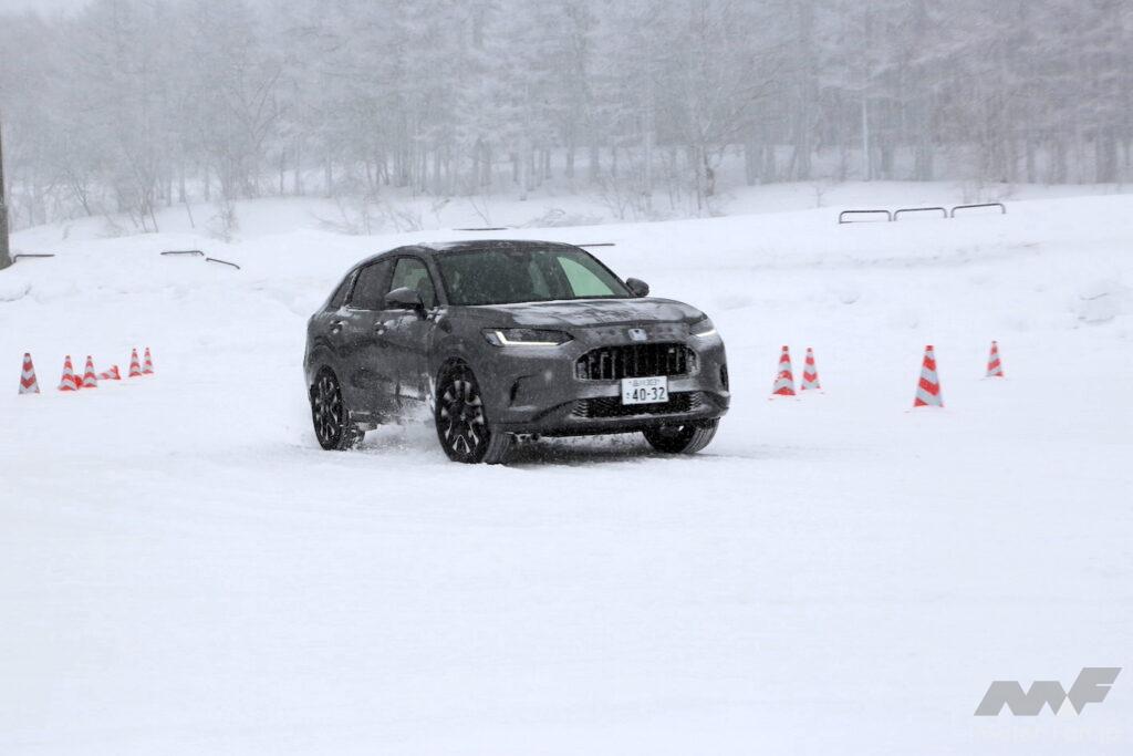 「ホンダZR-Vの雪上ドライブでリアルタイムAWDの実力を再確認「やっぱりAWDだな」」の12枚目の画像