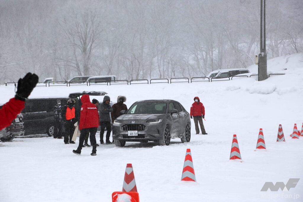 「ホンダZR-Vの雪上ドライブでリアルタイムAWDの実力を再確認「やっぱりAWDだな」」の16枚目の画像