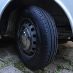 「1967年型の”段付き”ジュリアに装着できるタイヤはあるのか!? 気になるお値段は……【旧車アルファロメオ・オーナーの現実 vol.1】」の11枚目の画像ギャラリーへのリンク